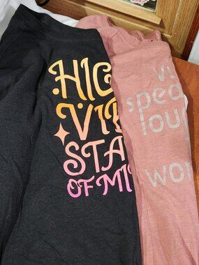 Picasso Jasper 4XL Graphic Long Sleeve Tee Bundle Lot of 2